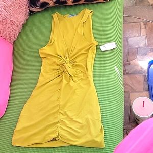 Green tank top shirt